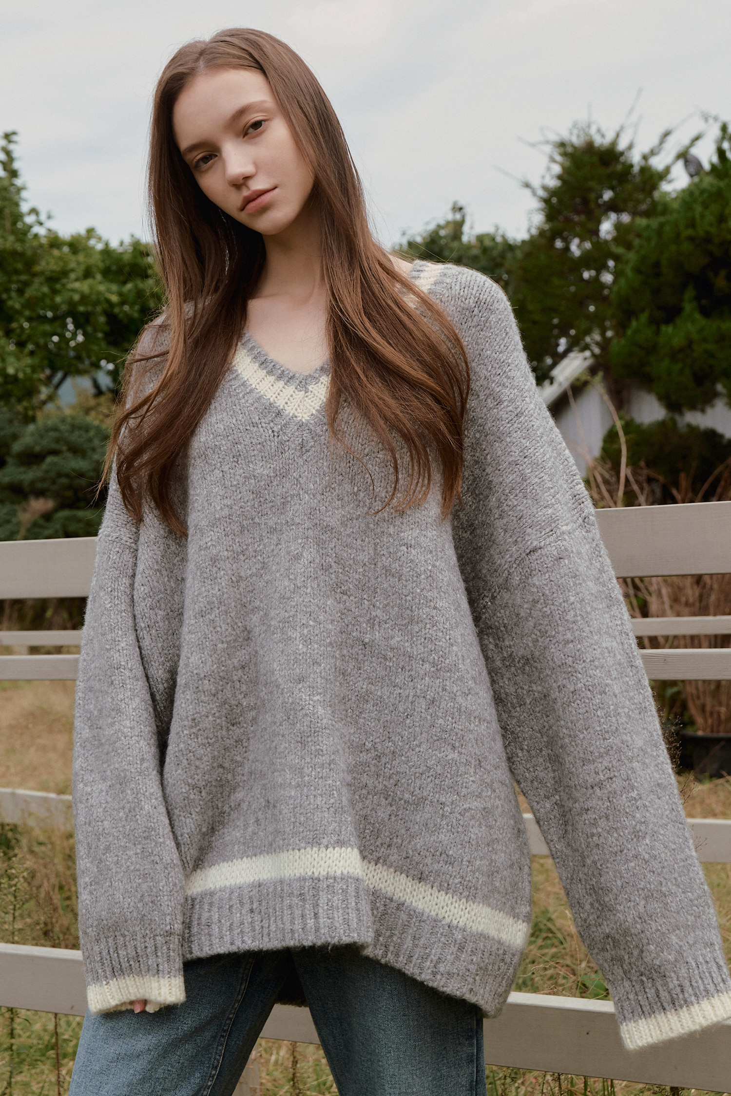 Over fit point line knit - gray