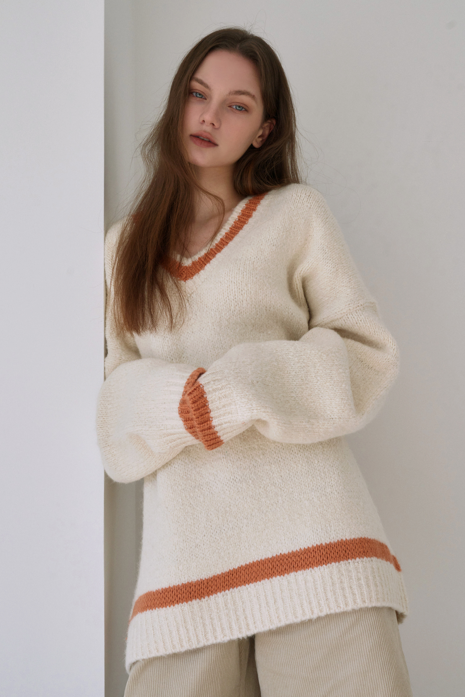 Over fit point line knit - ivory