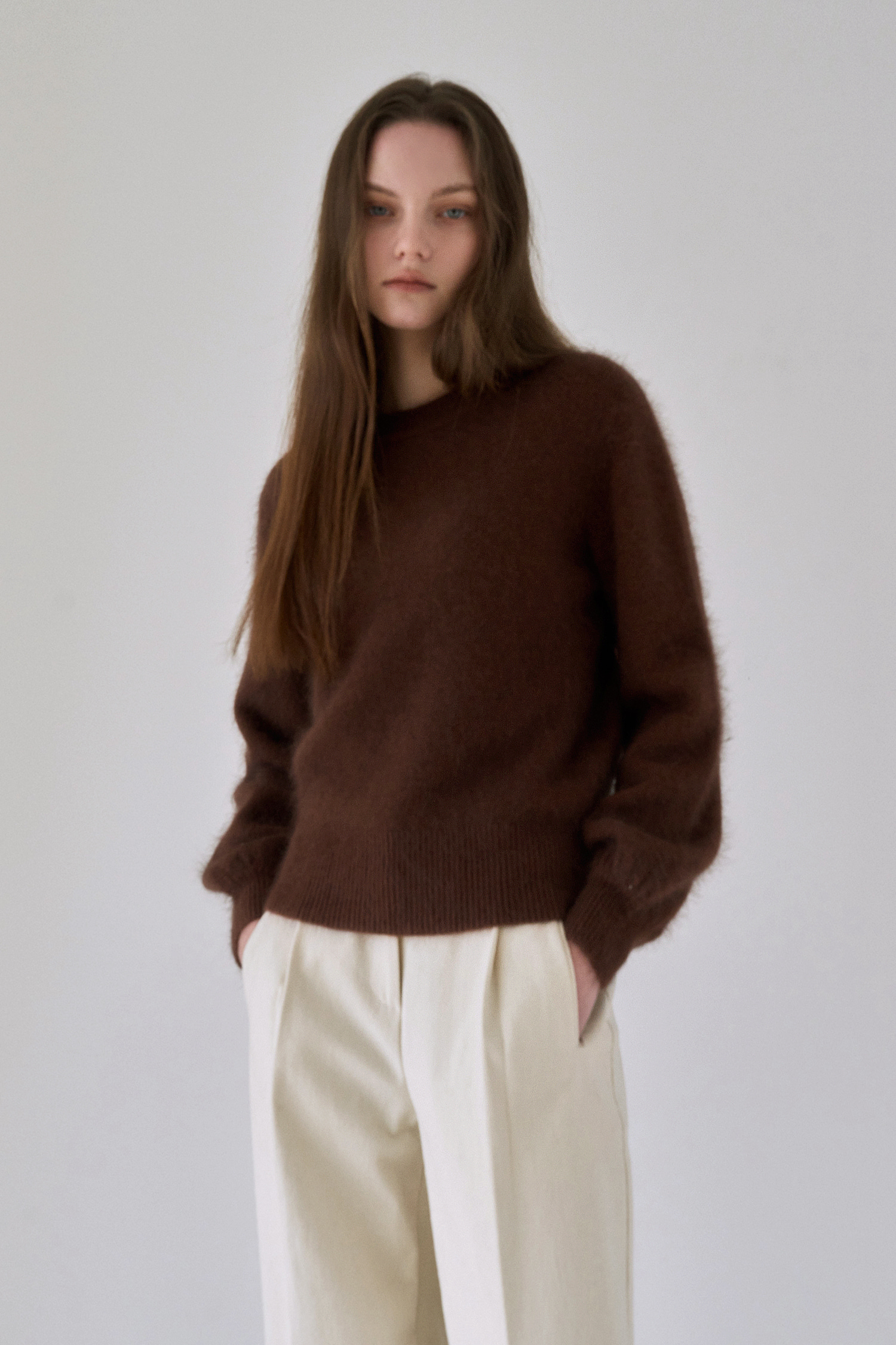Soft angora round knit - brown