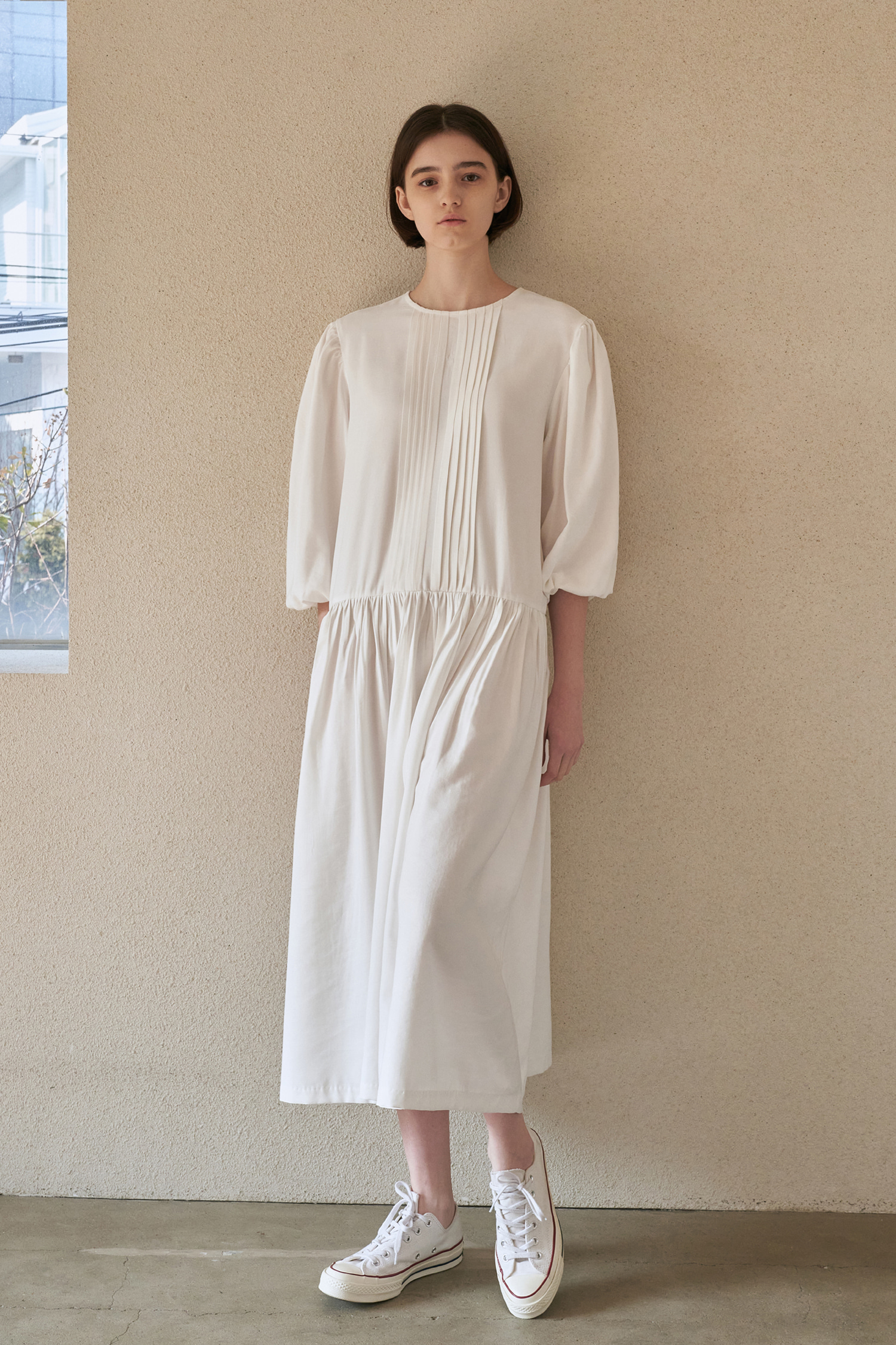 Pintuck volume dress - white