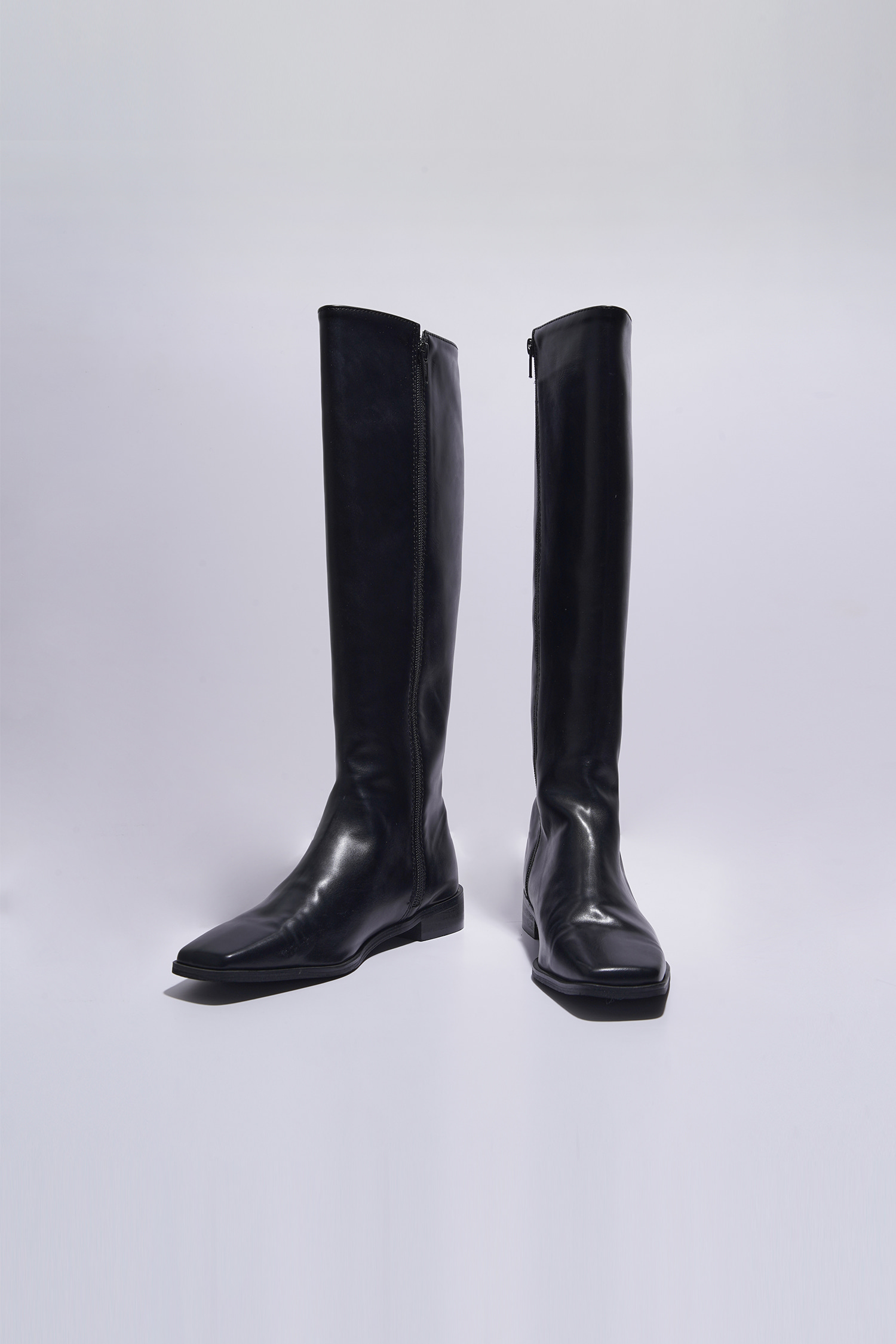 Clair square boots - black