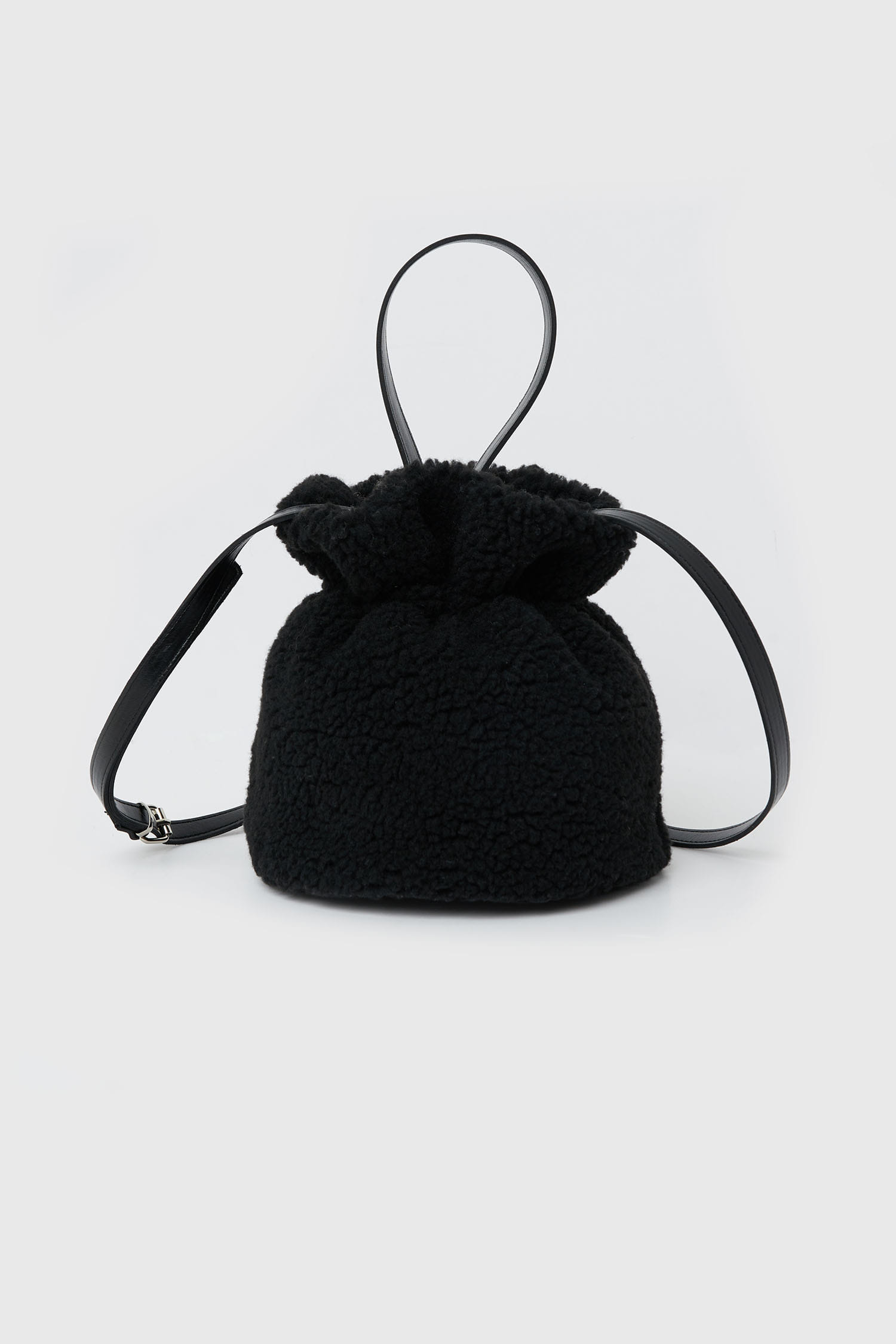 Shearing fleece bucket bag - black
