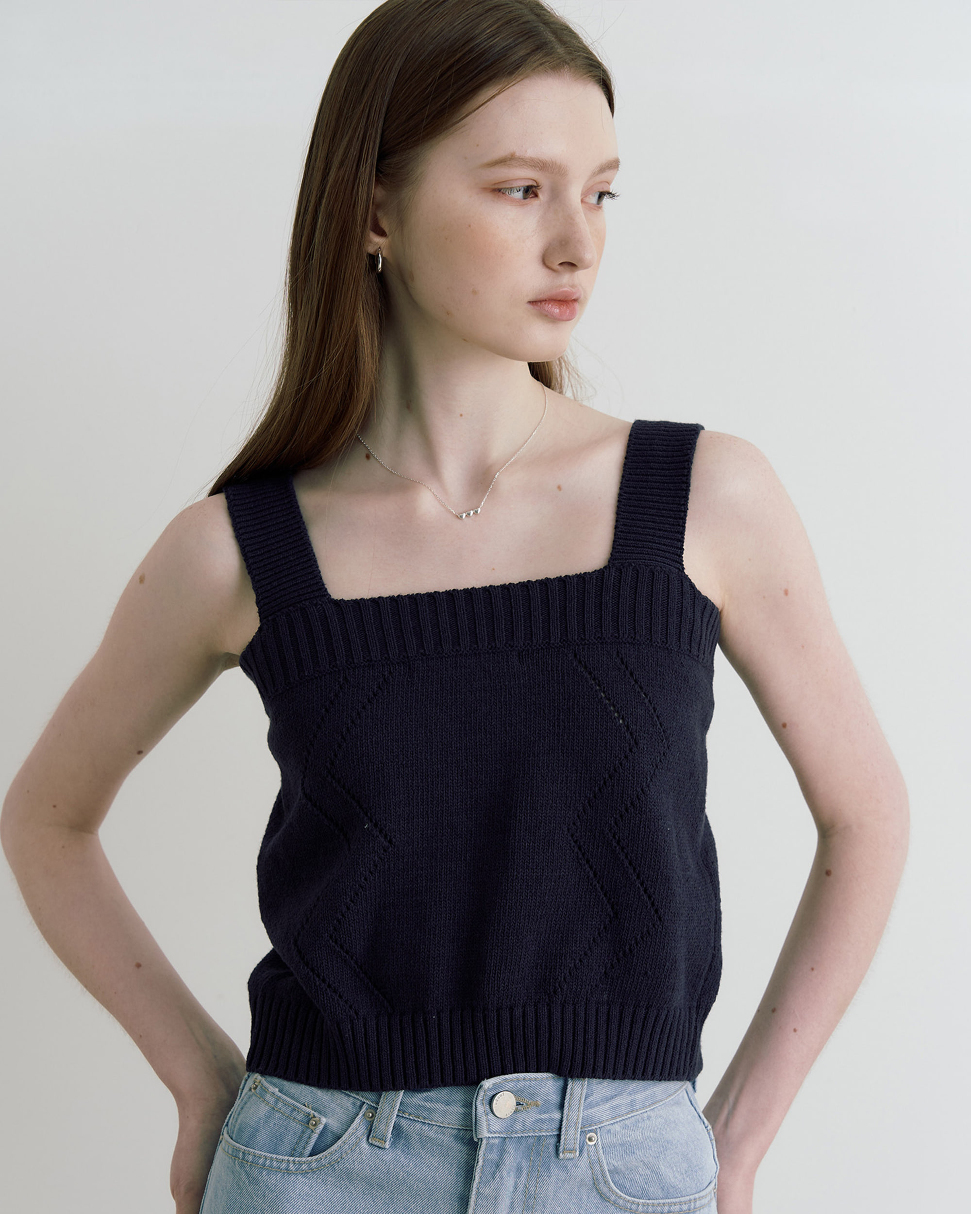 Zigzag square neck button knit sleeveless  - navy