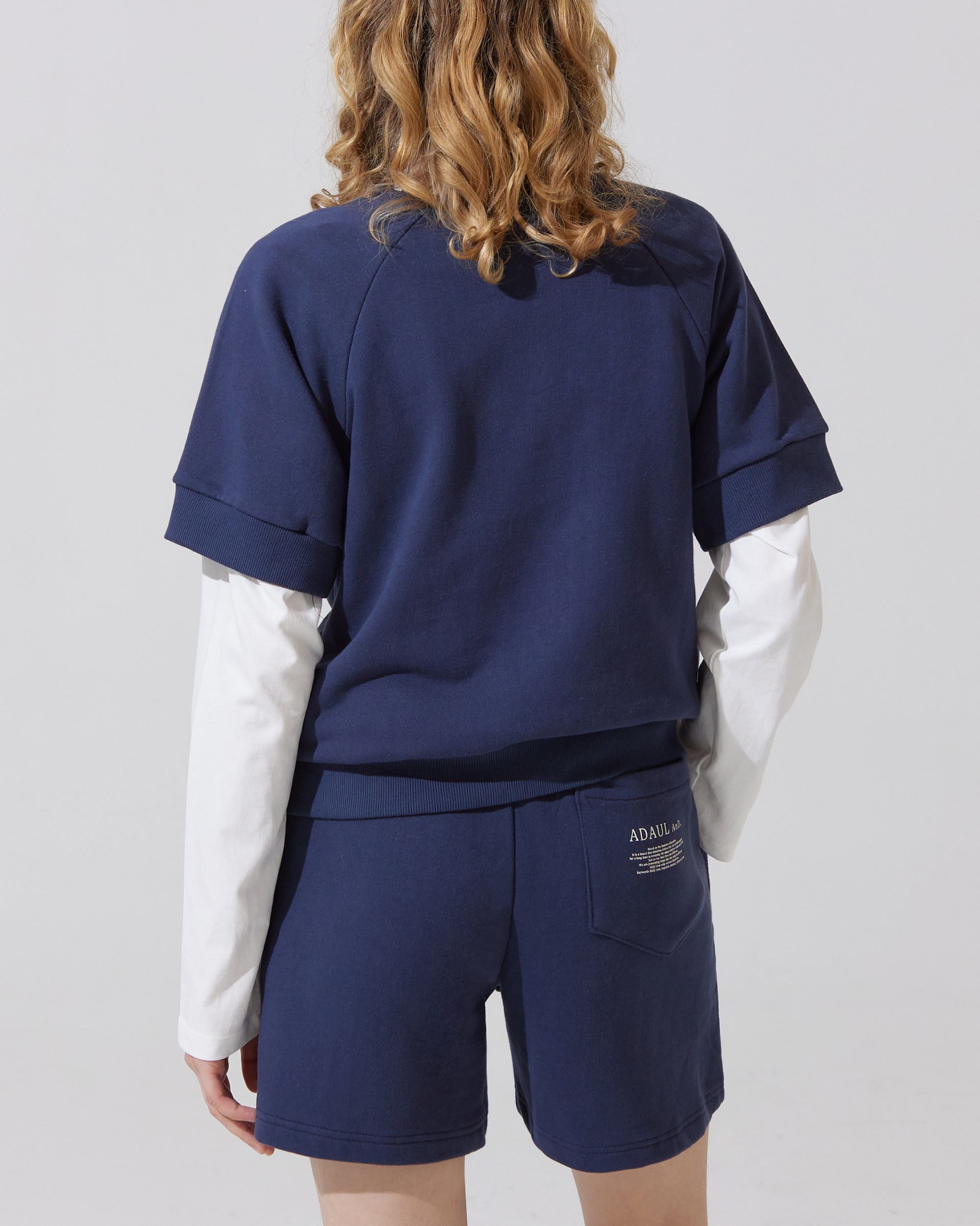 And back lettering half sweat pants - navy