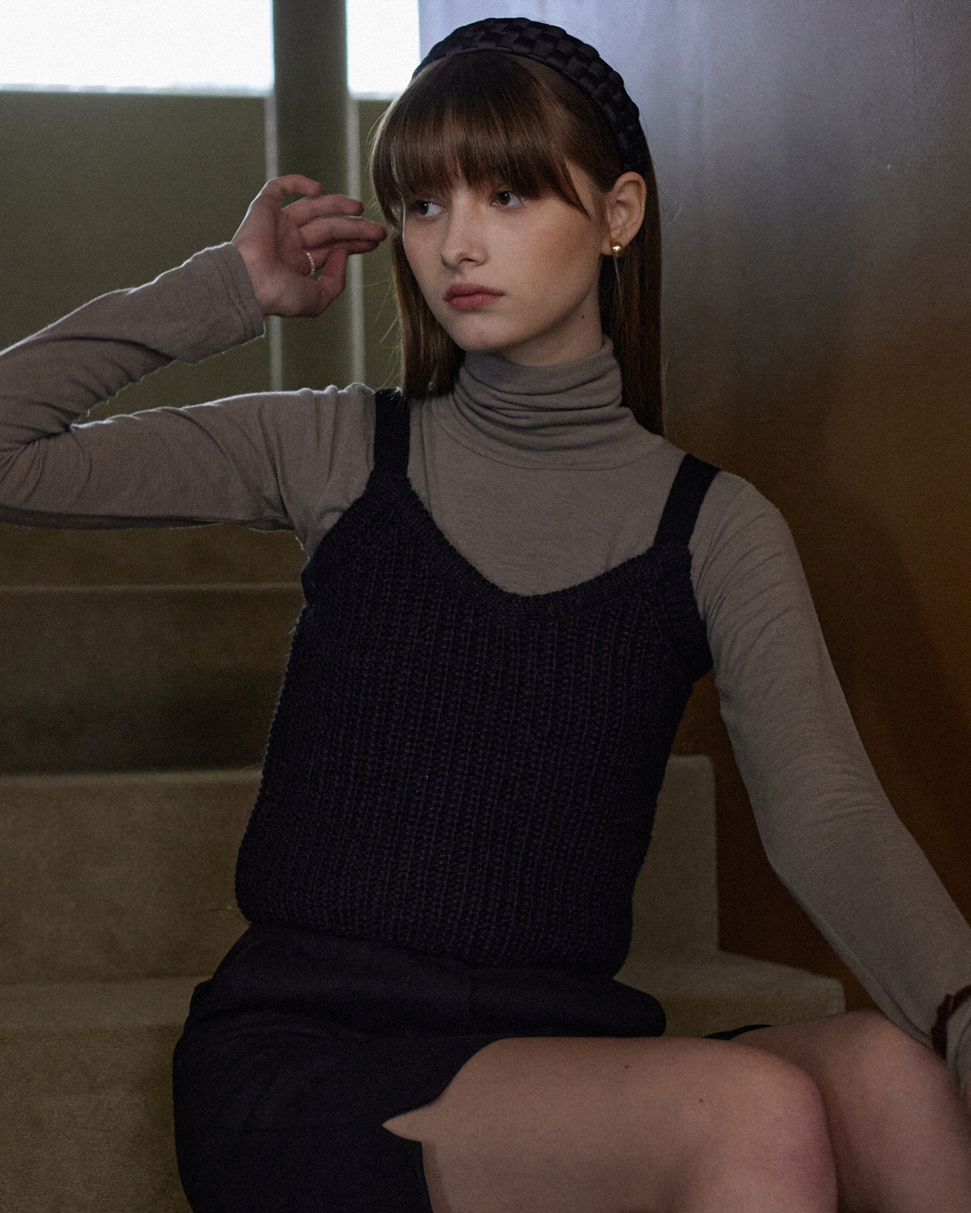 Oaa v neck merino wool knit bustier - black